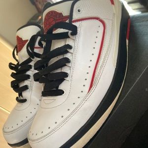 Men’s Jordan Retro 2’s Size 11
